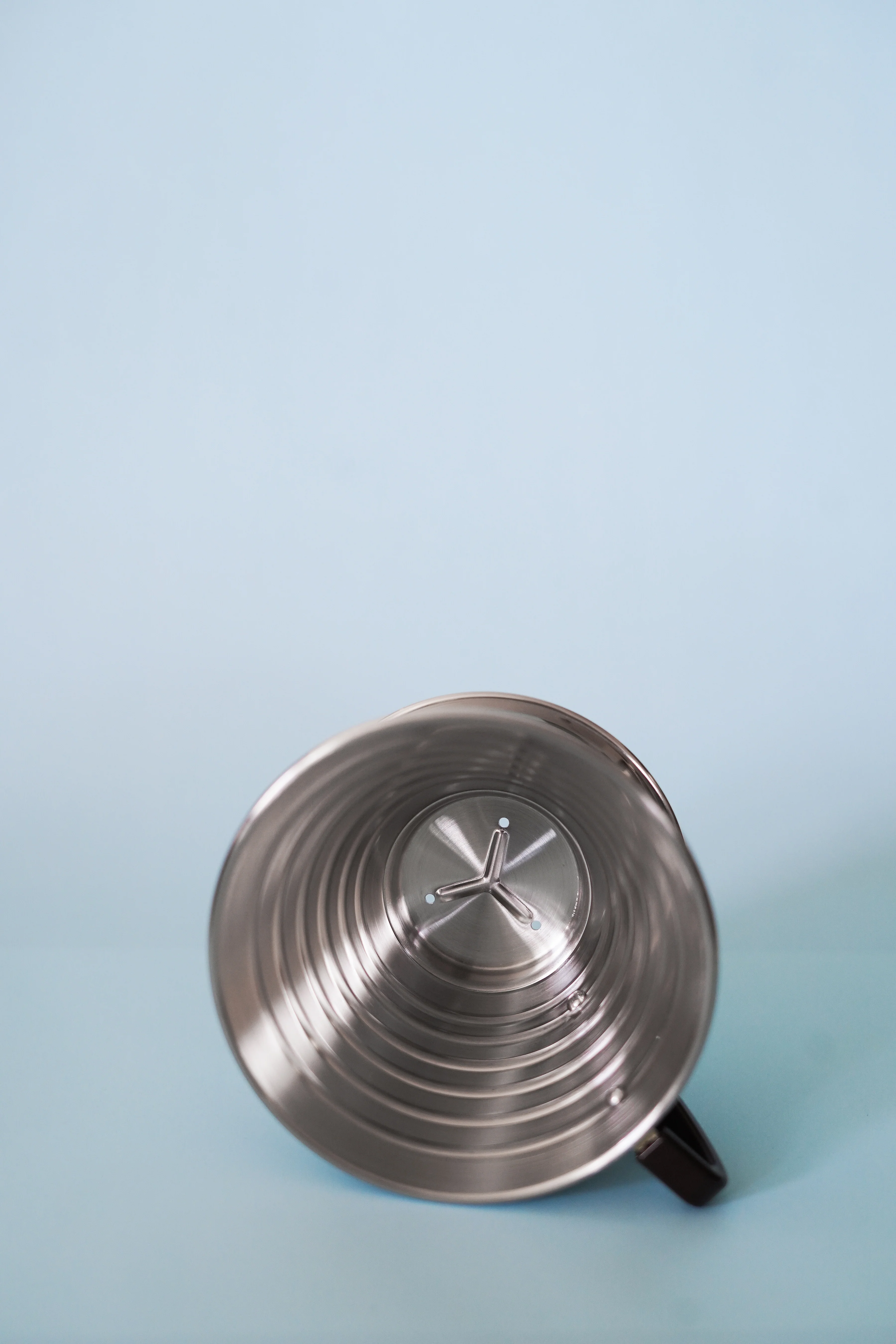 Kalita Wave 185 Pour-over Brewer - Image 3